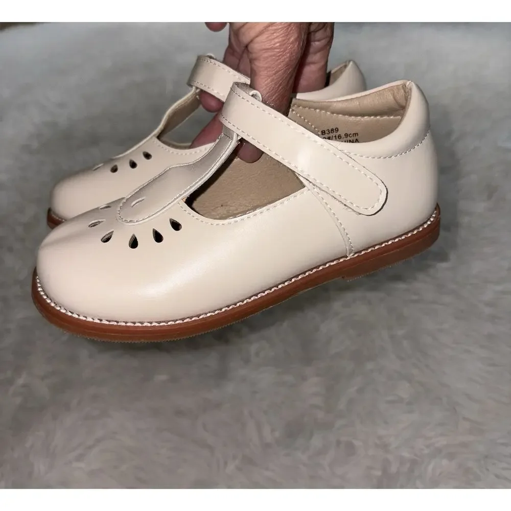 Felix & Flora Toddler Girl 9 Ivory Classic Buckle Shoes. Exc. Condition, Ador